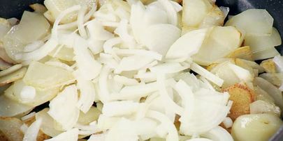 жареная картошка с шампиньонами