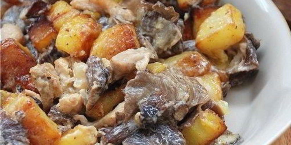 Рецепт жаренный картофель с грибами в сливках