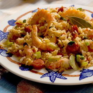 Жареный рис с креветками