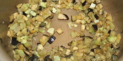 жареный рис с летними овощами