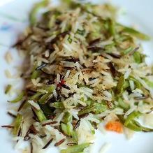 Рецепт Жареный рис со стручковой фасолью и мятой