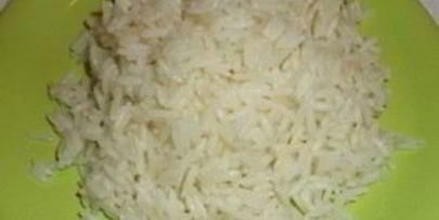 долма из маринованных виноградных листьев