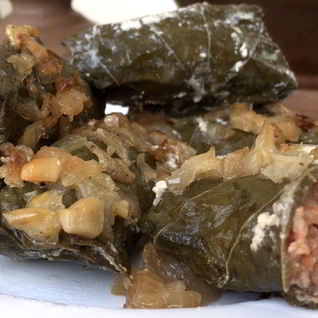 Голубцы в виноградных листьях