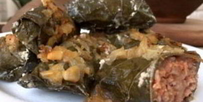 голубцы в виноградных листьях