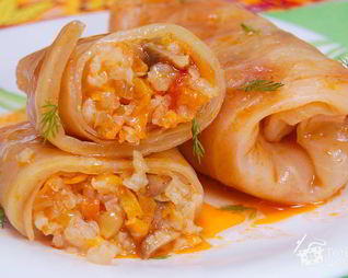 Постные голубцы с овощами и шампиньонами