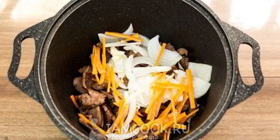 гречневая лапша с говядиной и овощами