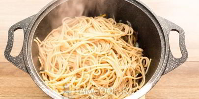 гречневая лапша с говядиной и овощами