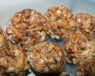 Фаршированные запеченные шампиньоны