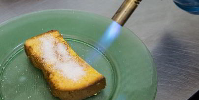 гренка с маскарпоне и нектаринами