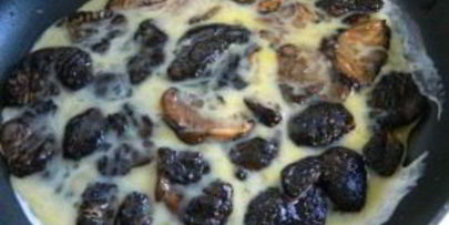 грибы на сковороде