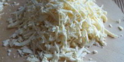 грибы под сыром в духовке