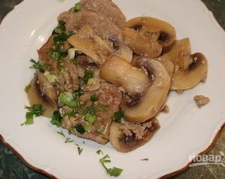 Грибы со свининой в мультиварке