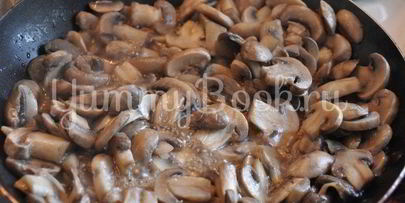 грибы в сметане