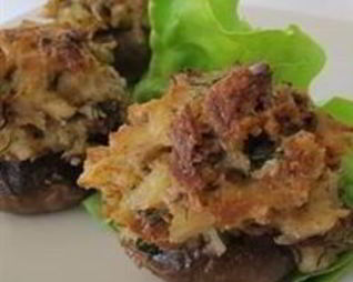 Шампиньоны фаршированные крабами