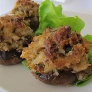 Шампиньоны фаршированные крабами