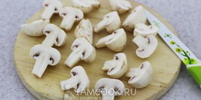 шампиньоны с болгарским перцем и пармезаном