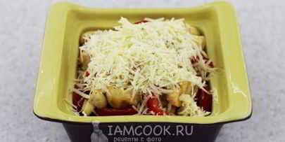 шампиньоны с болгарским перцем и пармезаном