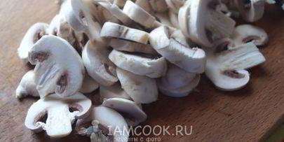 жареные шампиньоны с луком