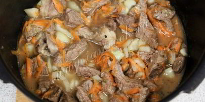 гуляш из говядины в мультиварке