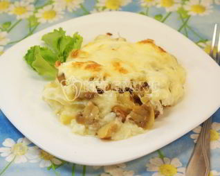 Картофельное пюре под шампиньонами