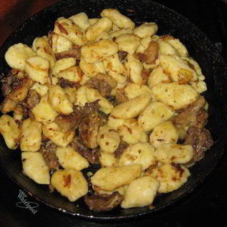 Картофельные клецки с мясом