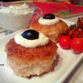 Котлеты Фантазия с соусом