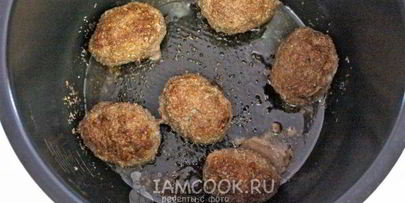 котлеты из фарша в мультиварке