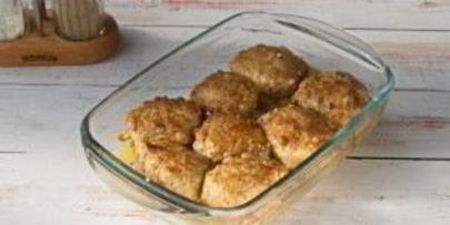 котлеты из индейки с жареными яблоками