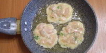 котлеты из кусочков курицы