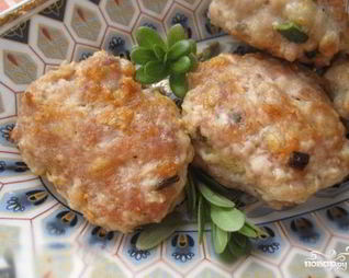 Котлеты куриные с чесноком