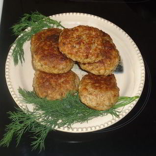 Котлеты куриные с гречкой