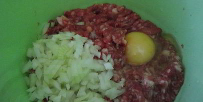 котлеты с начинкой из сыра и зелени