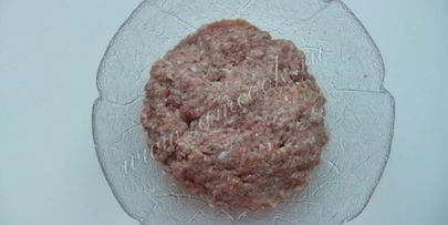 котлеты с яблоком и салом