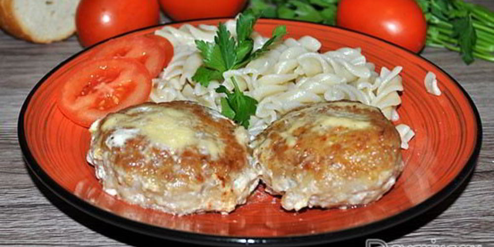 Рецепт котлеты в сливочно-сырном соусе