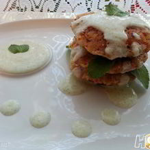 Рецепт Крабовые котлеты с мятным соусом