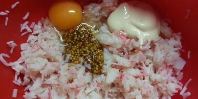 крабовые котлеты с мятным соусом