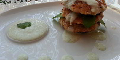 крабовые котлеты с мятным соусом