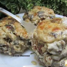 Рецепт Мясные котлеты под сметанным соусом