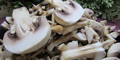 мясные котлеты под сметанным соусом