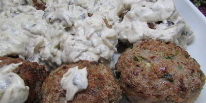 мясные котлеты под сметанным соусом