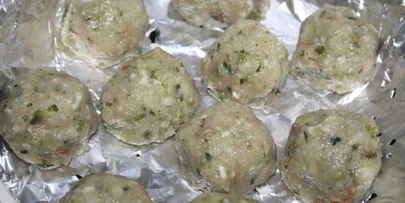 паровые котлетки из курицы с луком и яблоком