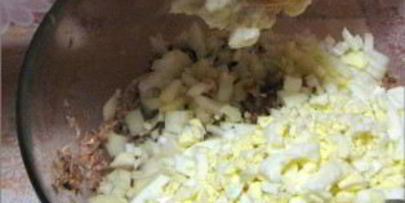 рыбные котлеты из консервы