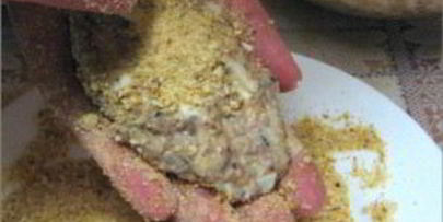 рыбные котлеты из консервы