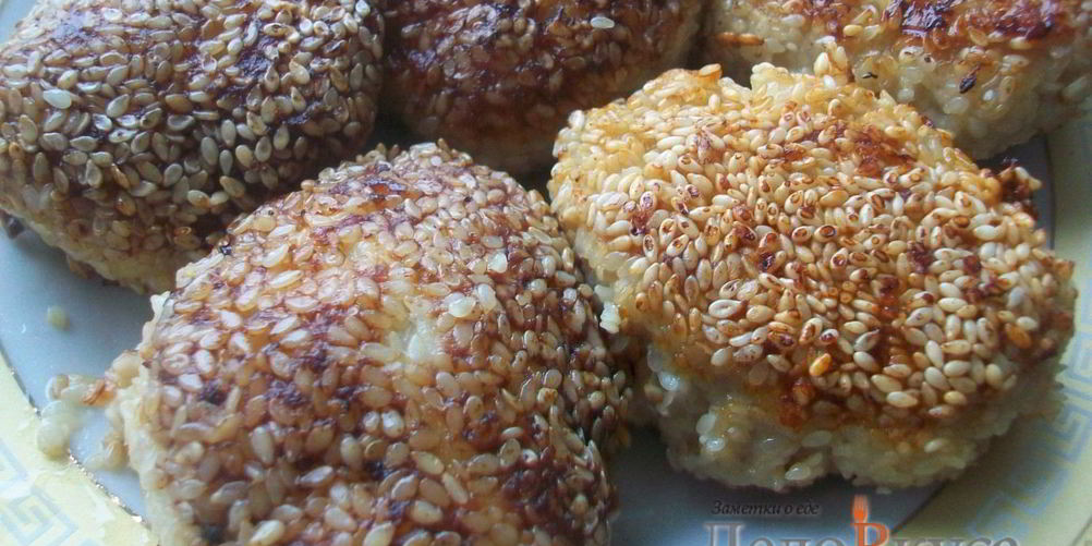Рецепт свиные котлеты с сыром пармезан в кунжутной панировке