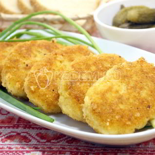 Вкусные картофельные котлеты с сыром