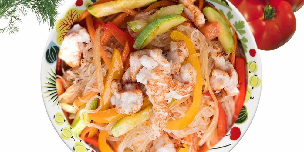 Рецепт крахмальная лапша с куриным филе и цукини