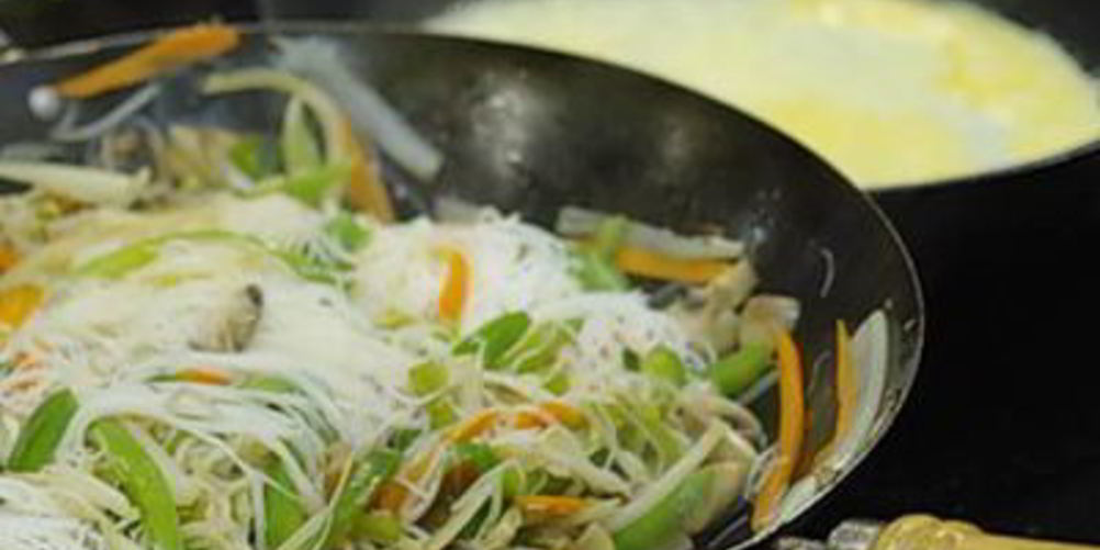 Рецепт лапша с говядиной и овощами по-корейски