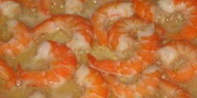 лапша с креветками и овощами