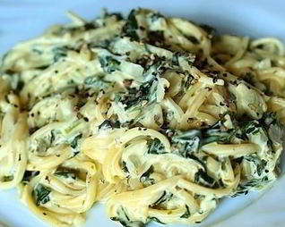 Лапша с овощами в сливочном соусе