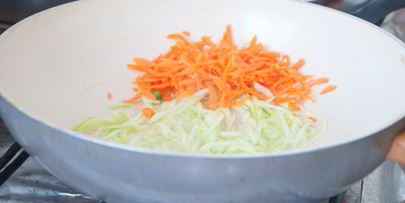 лапша в воке